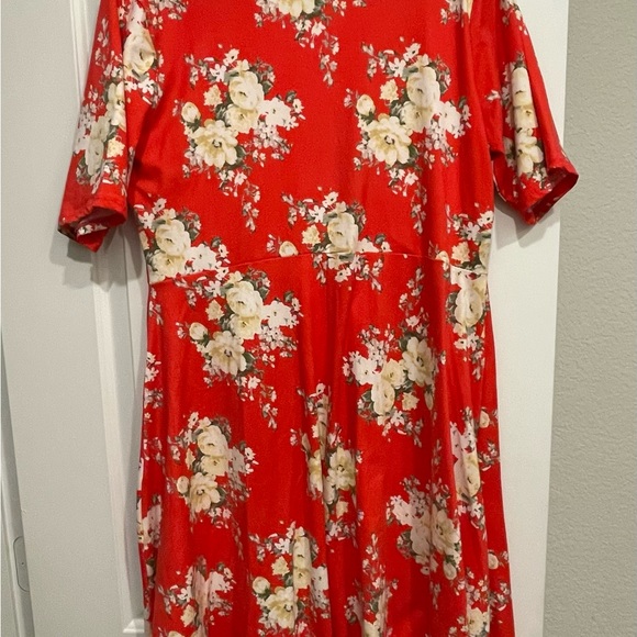 Spring Floral Dress - Picture 2 of 2